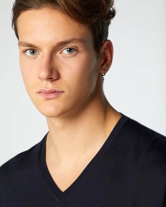 Super-Cashmere Ultralight V-Neck Dark Navy Manrico Cashmere